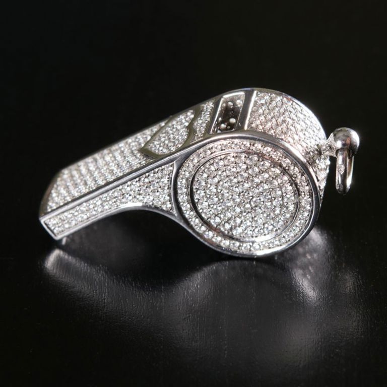 18k gold diamond pendant