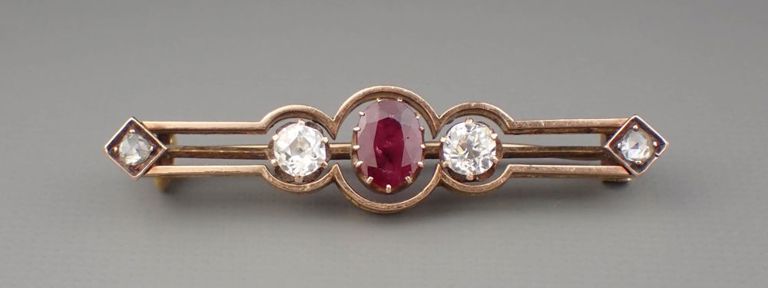 18k yellow gold antique ruby diamond bar pin
