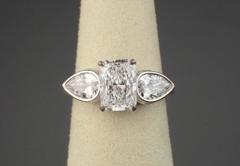 Platinum diamond ring