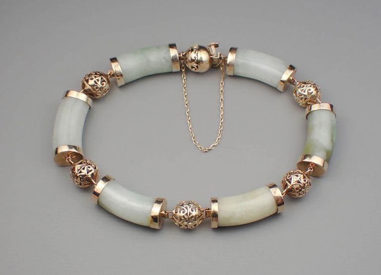 14k gold jade bracelet