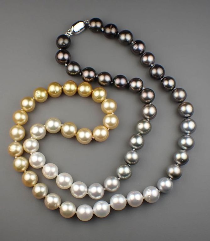 14k white gold pearl necklace