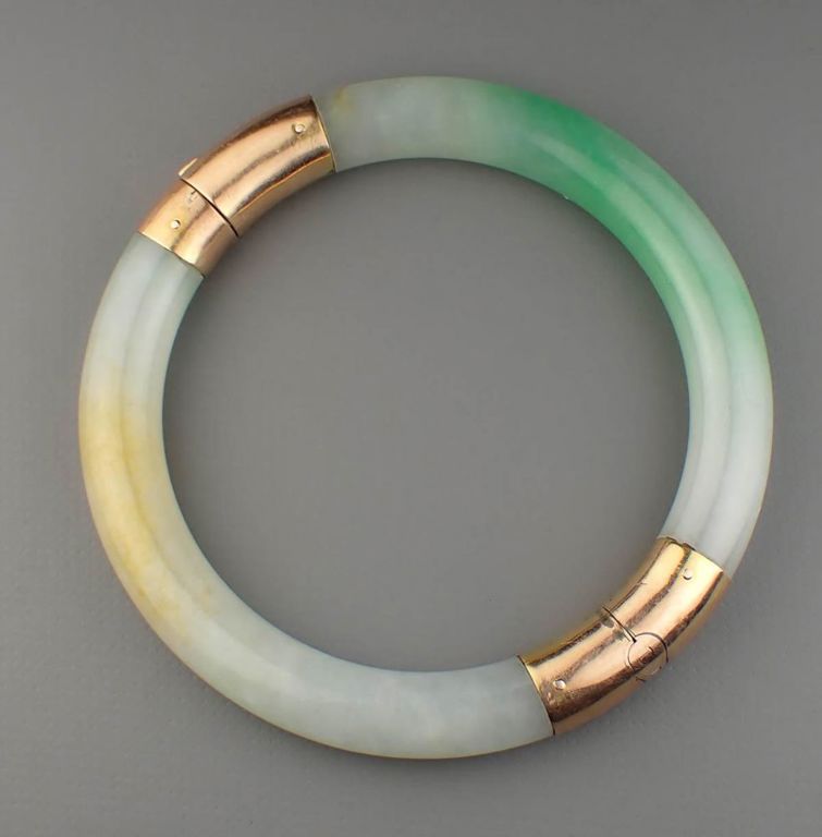 14k gold jade bangle