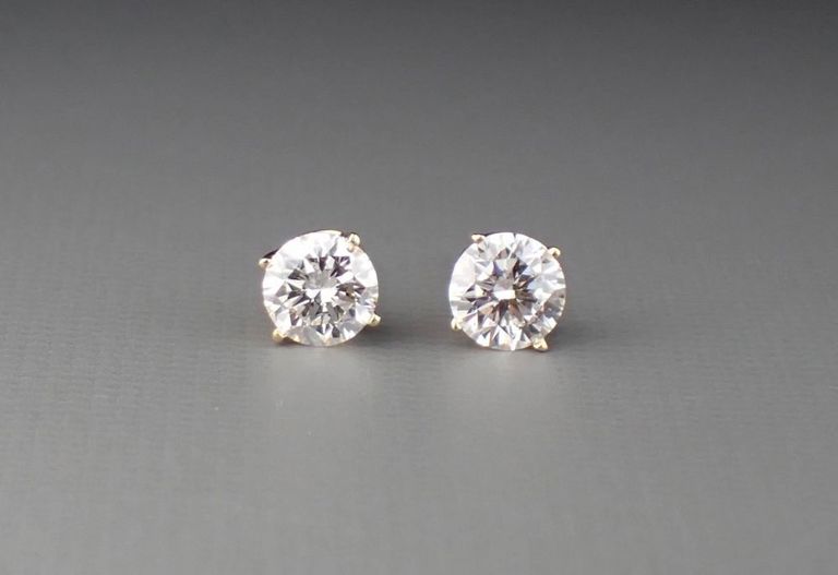 14k yellow gold diamond ear studs