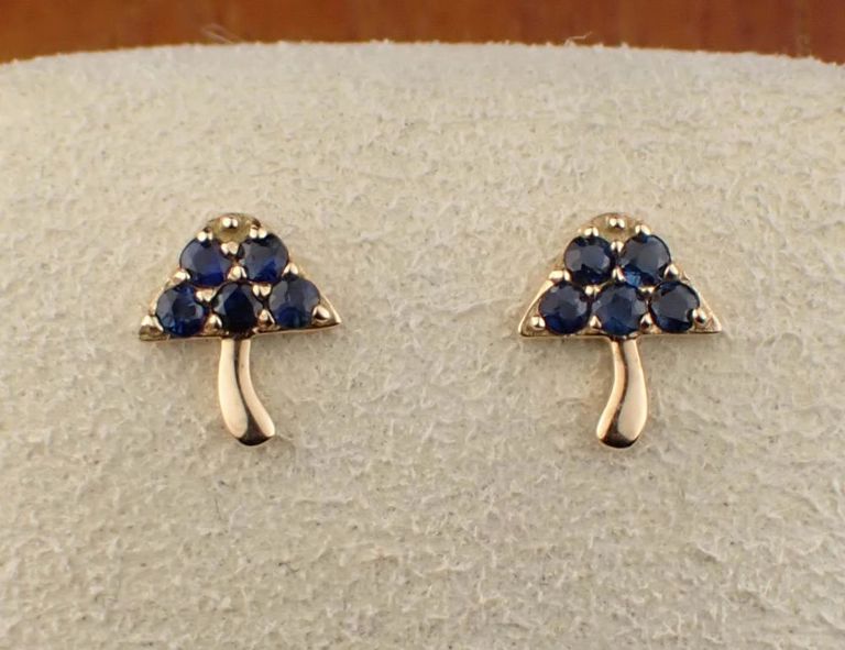 14k gold sapphire ear studs