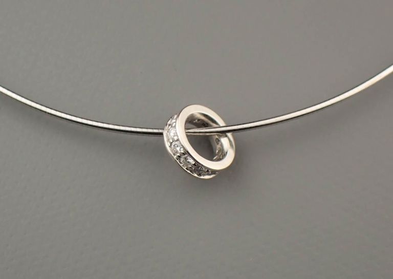 14k white gold and platinum diamond necklace