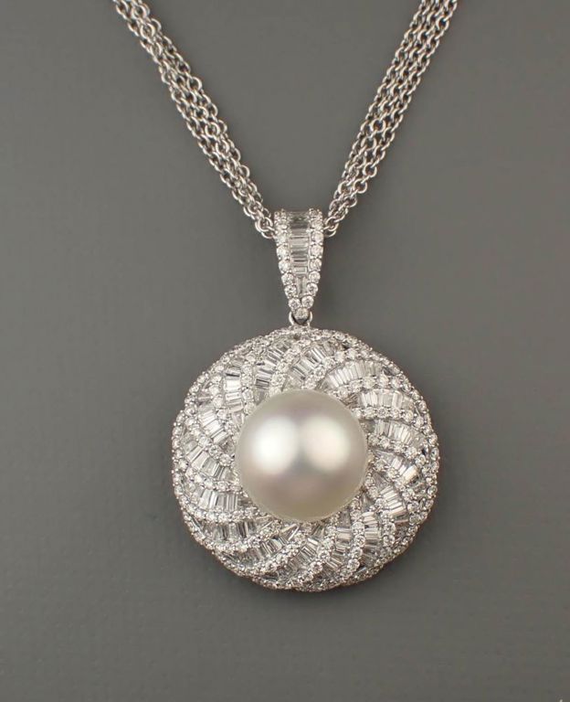 18k white gold pearl pendant necklace