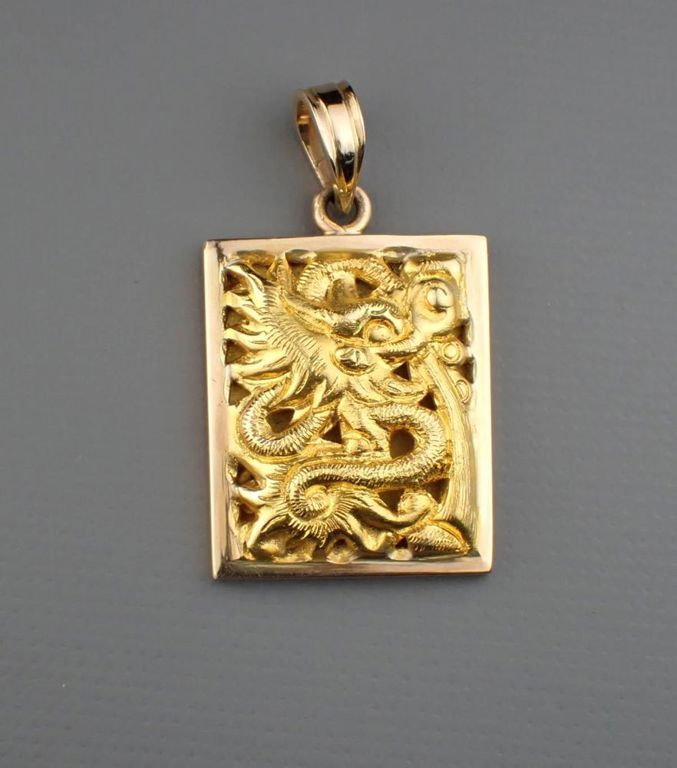 Chinese 14k gold pendant