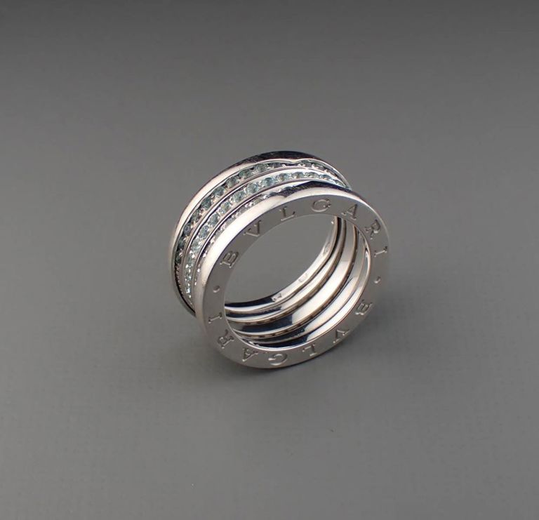 18k white gold topaz ring