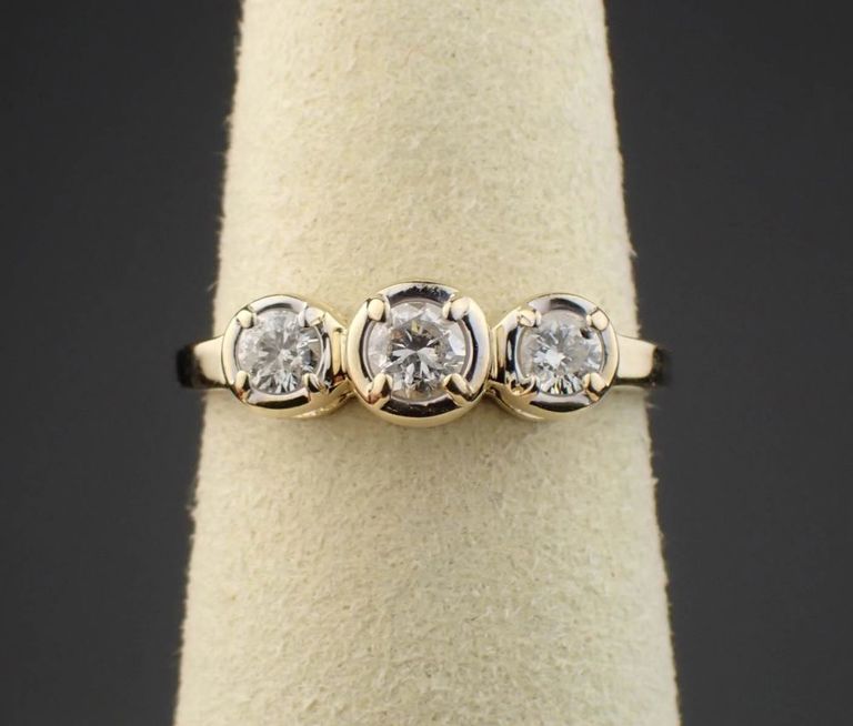 14k gold diamond ring