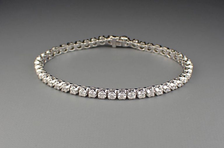 14k white gold diamond tennis bracelet