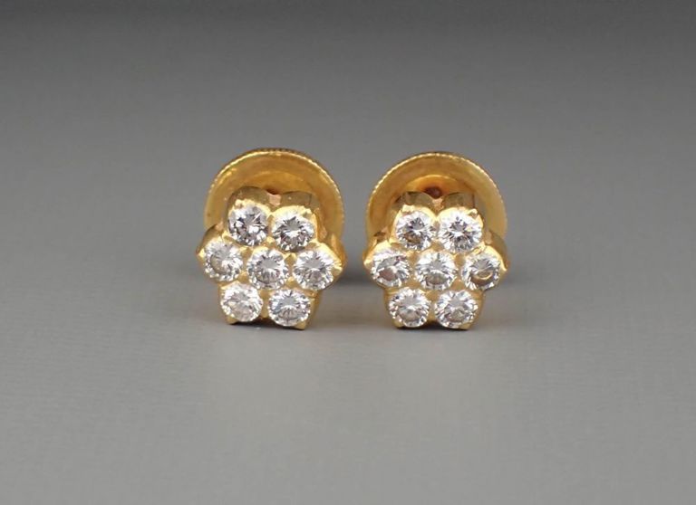 22k gold diamond cluster collar studs