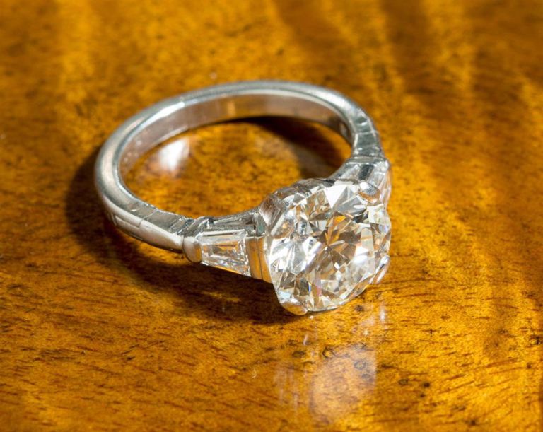Platinum diamond ring