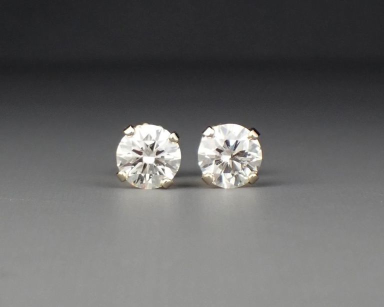 14k white gold diamond ear studs