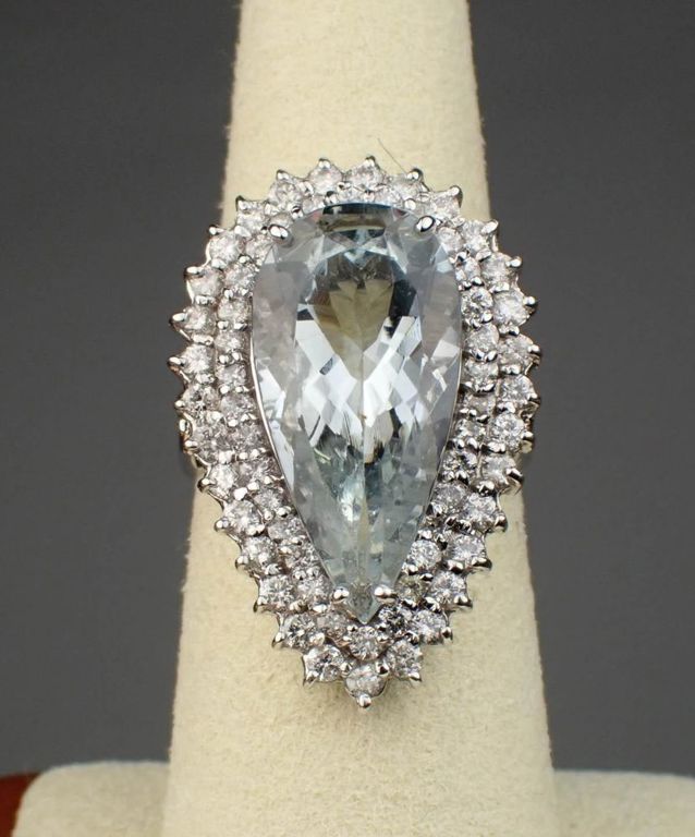 14k white gold aquamarine diamond ring