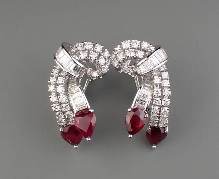 18k white gold ruby diamond earrings