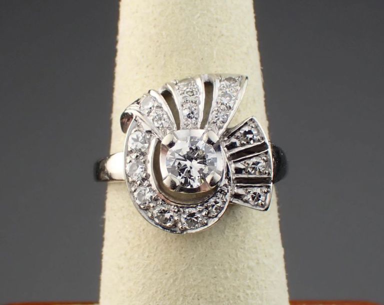 Vintage 14k white gold diamond ring