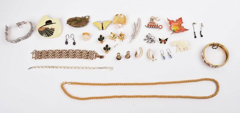 Group of costume jewelry