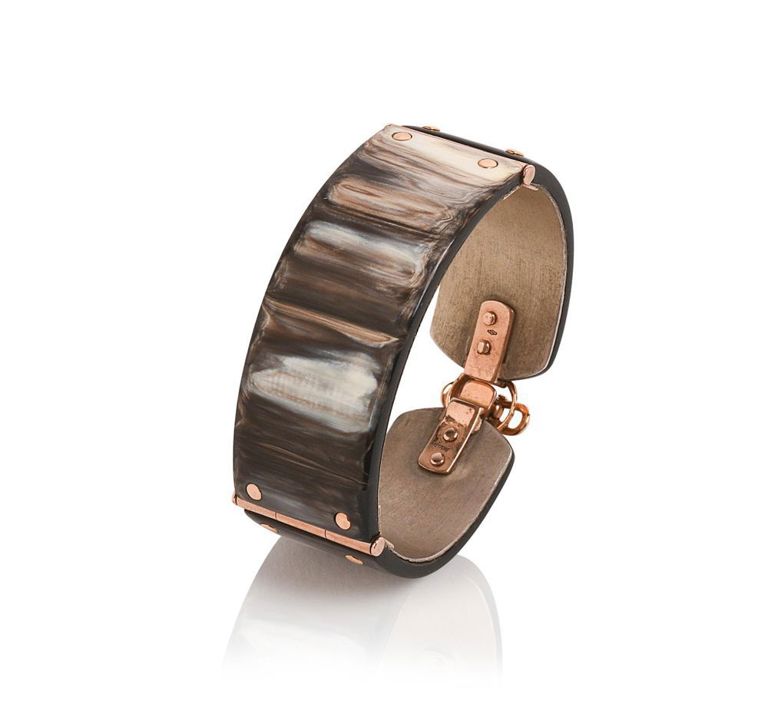 14k yellow gold zebu horn bracelet