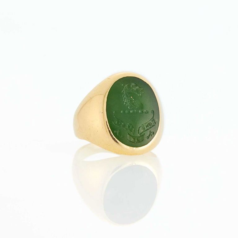 14k gold nephrite intaglio signet ring