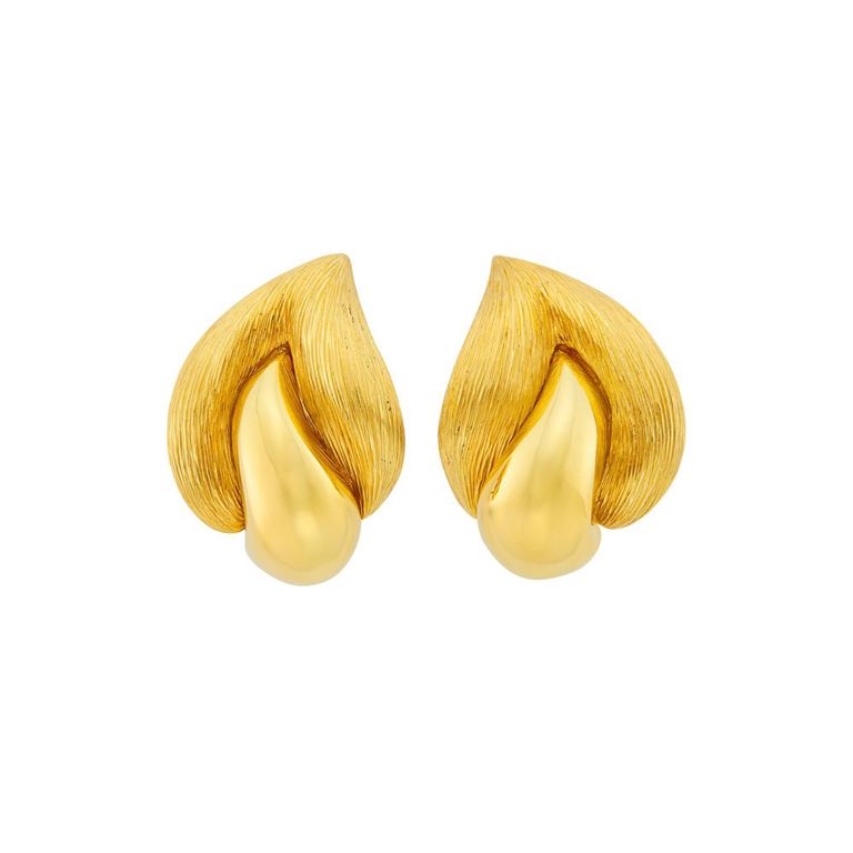 18k gold earrings