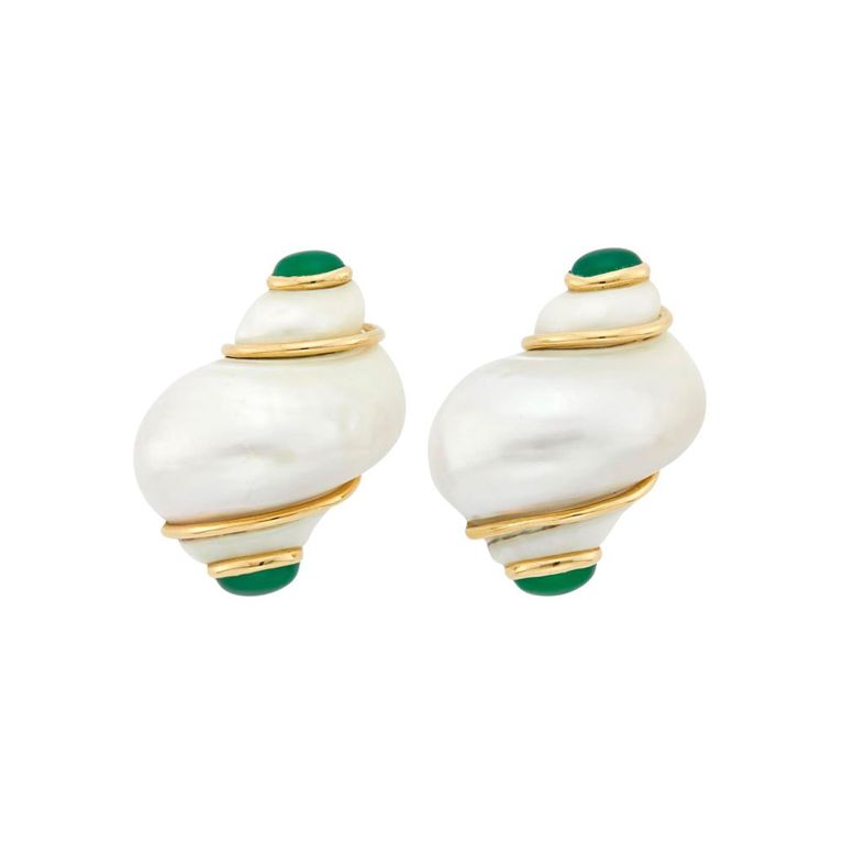 18k gold chrysoprase earrings