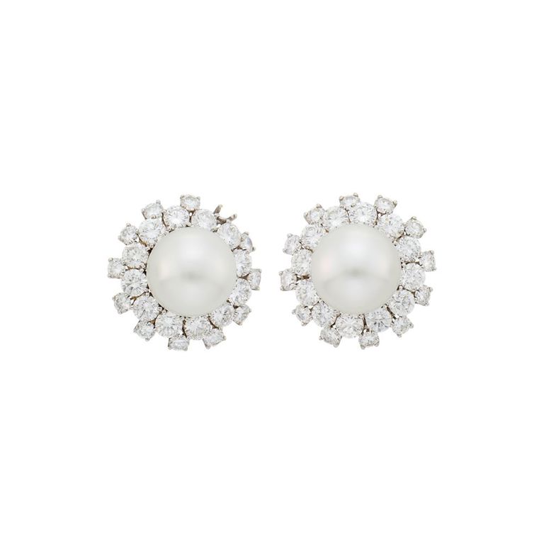 White gold pearl and diamond earrings