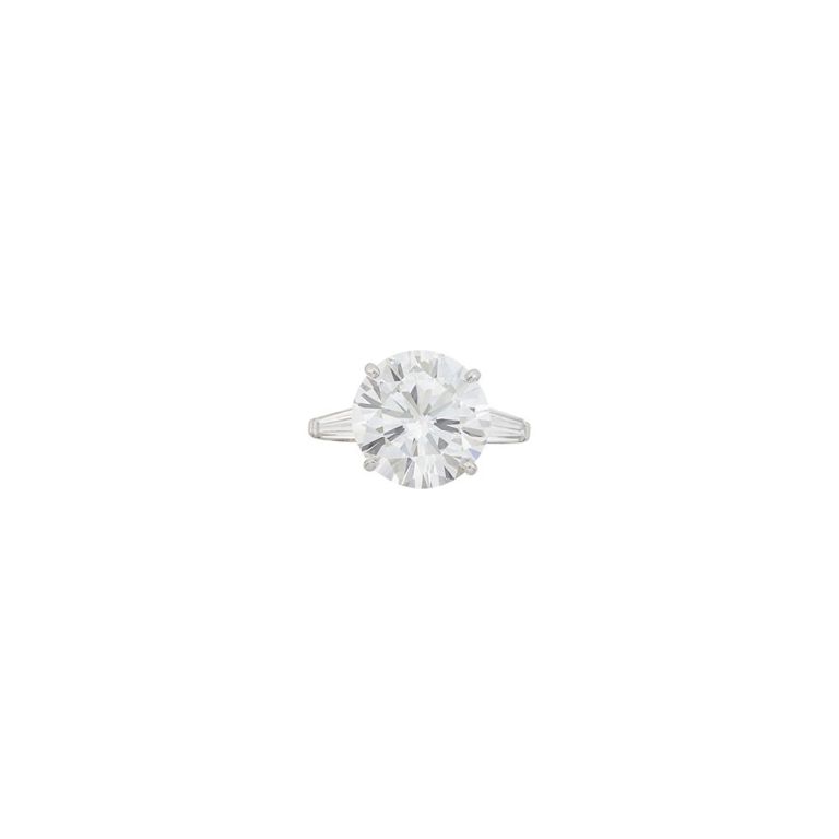 Platinum diamond ring
