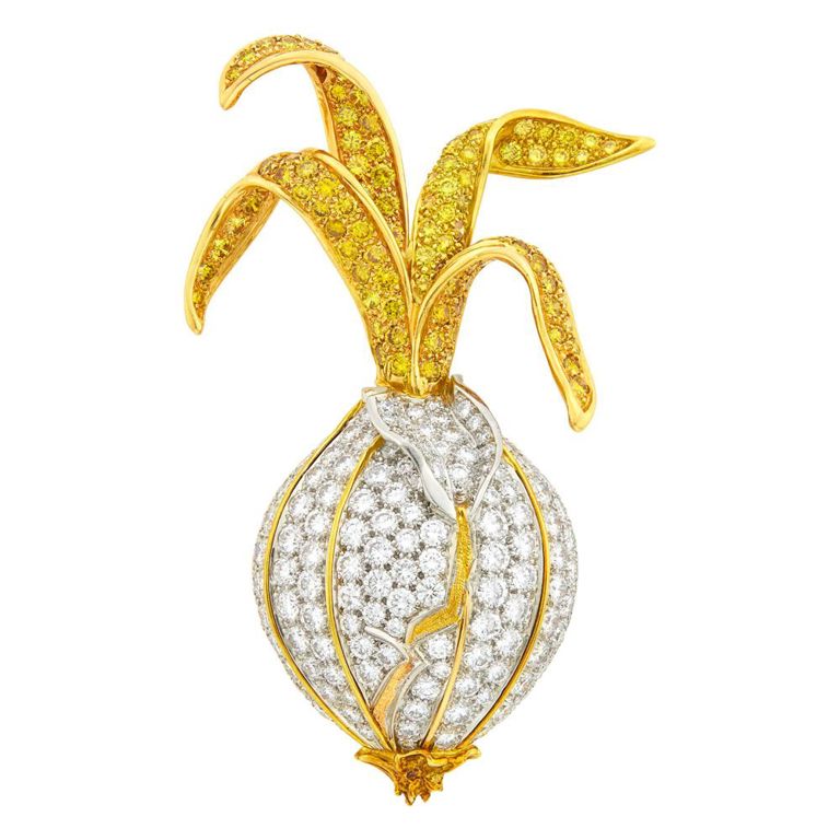 18k tricolor gold diamond clip-brooch
