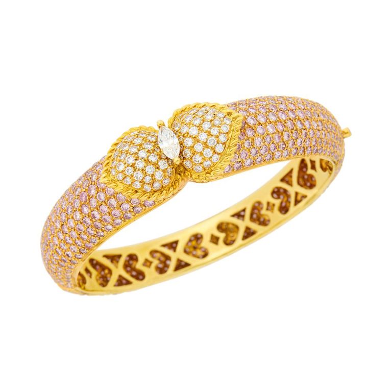 18k gold diamond bangle bracelet