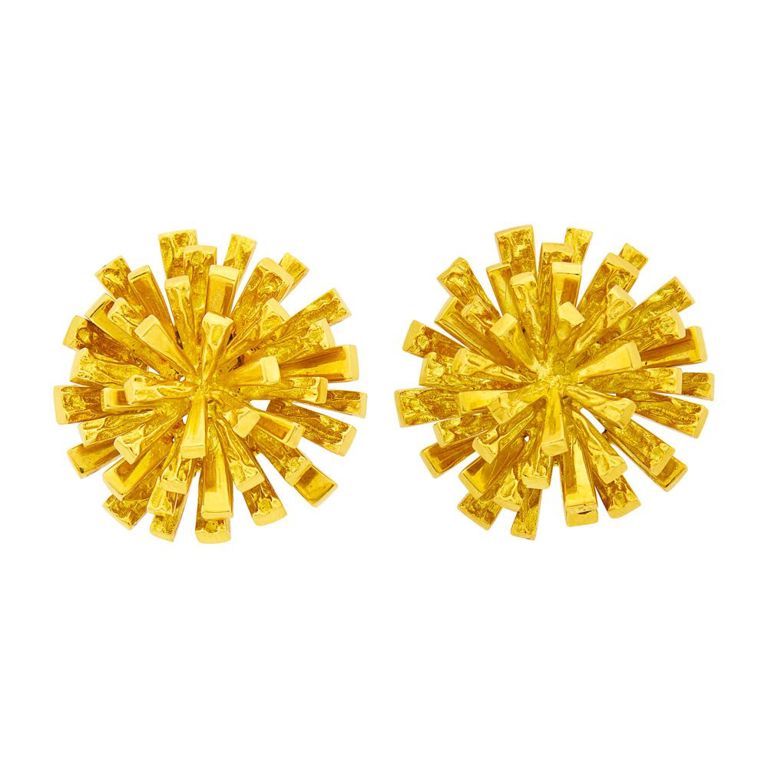 18k gold domed spray earclips
