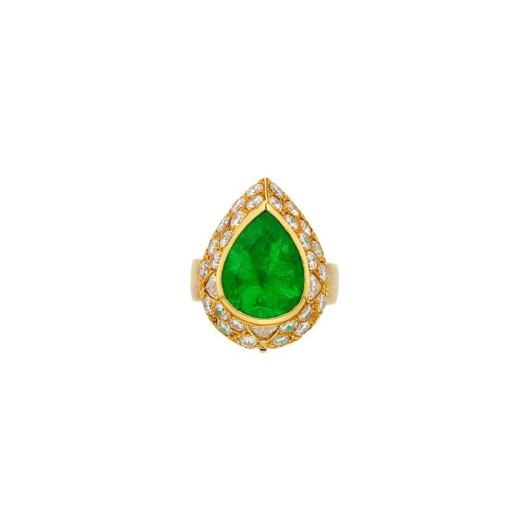 18k gold emerald and diamond ring