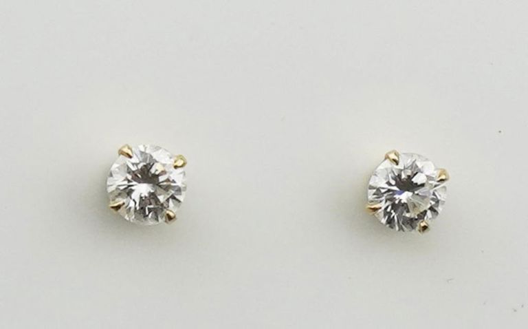 14k yellow gold diamond solitaire earrings