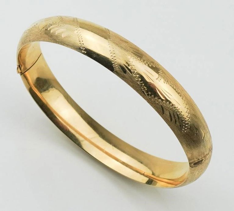 14k yellow gold engraved hinged bangle