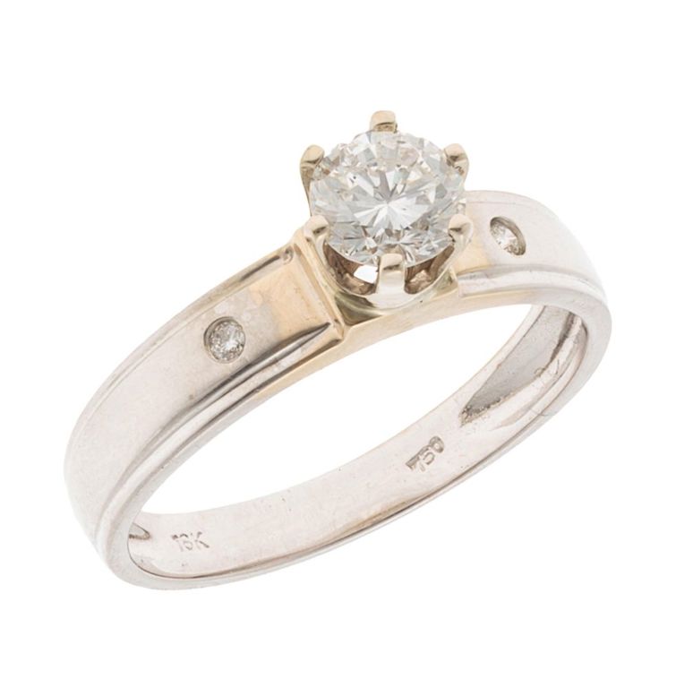 18k white gold diamond ring