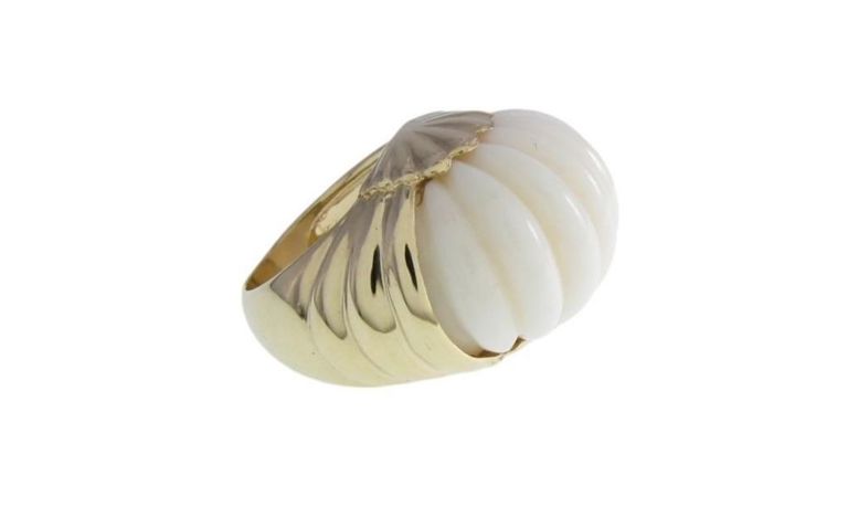 14k yellow gold coral ring