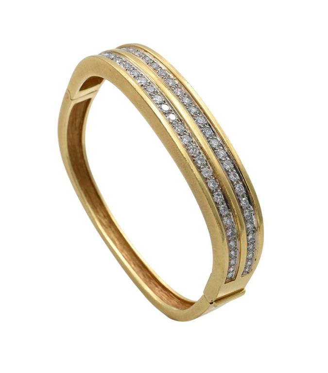 18k yellow gold diamond hinged bangle bracelet