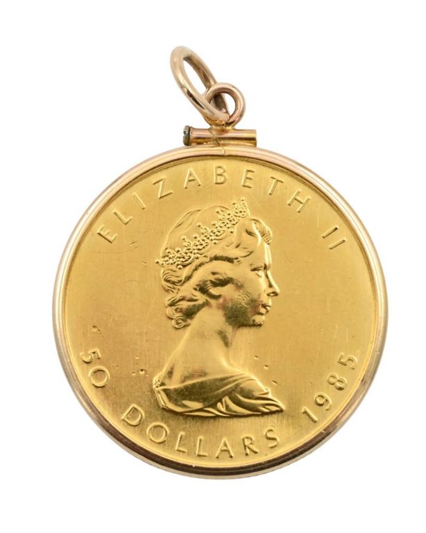 14k yellow gold coin pendant