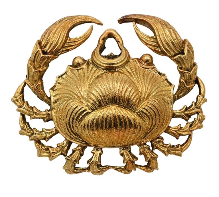 18k yellow gold crab brooch