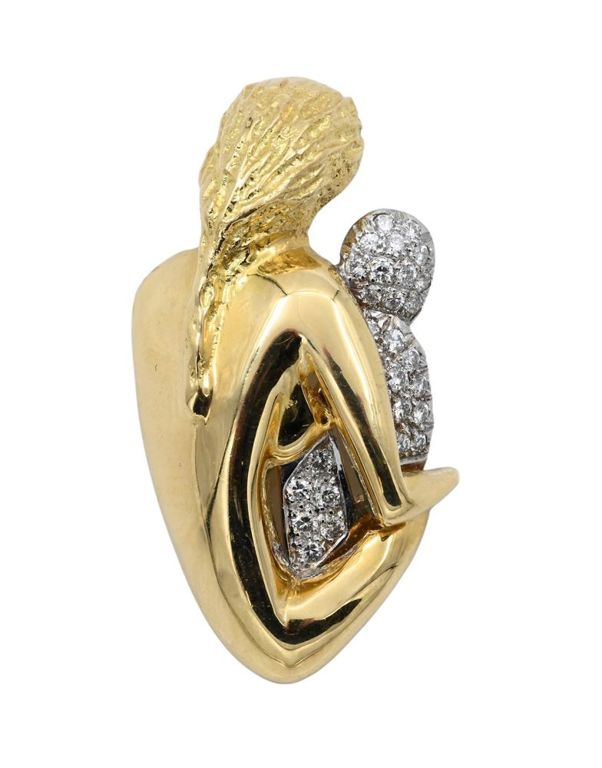 18k yellow and white gold diamond pendant