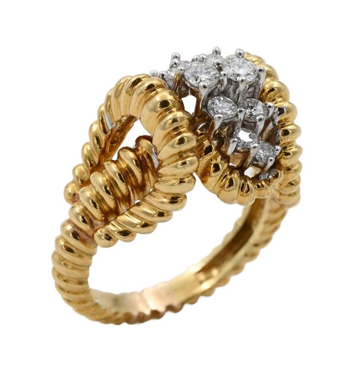 18k yellow gold diamond cocktail ring