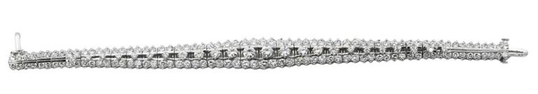 Platinum diamond bracelet