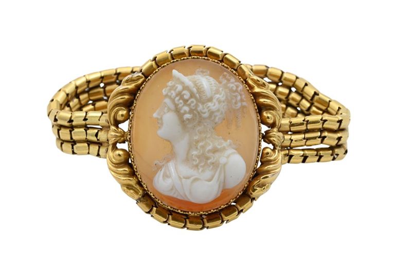 14k yellow gold stone cameo bracelet