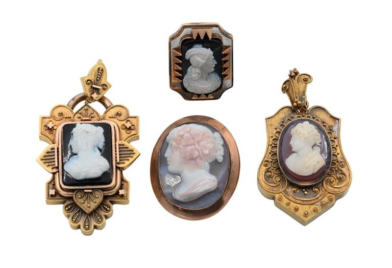 Gold and stone cameo jewelry set