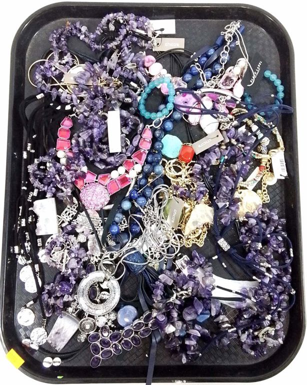 Assorted fashion minerals and glass jewelry
