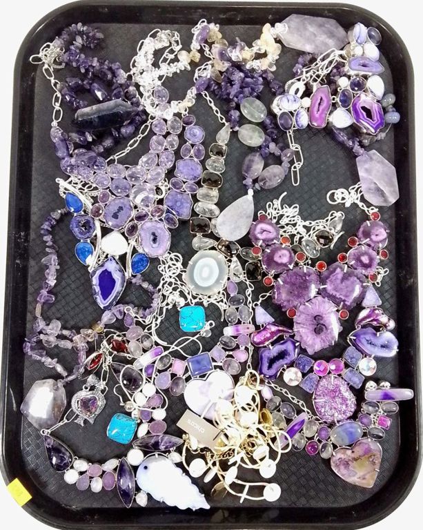 Assorted fashion minerals and glass jewelry