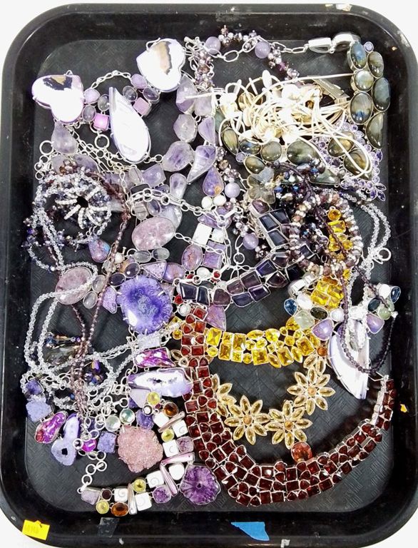 Assorted fashion minerals and glass jewelry