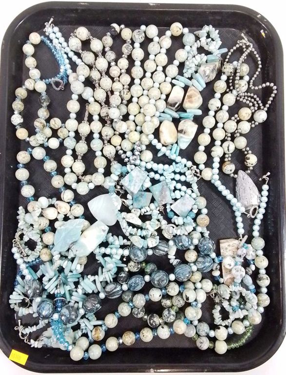 Assorted fashion minerals and glass jewelry