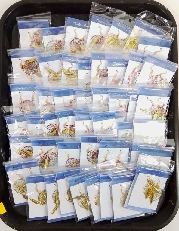 Fashion jewelry earrings lot