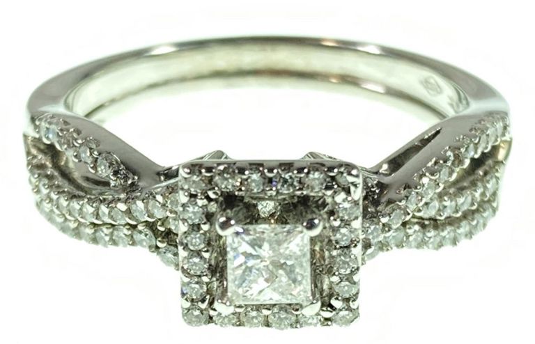 14k white gold diamond ring