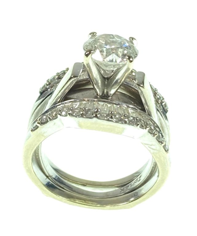 14k white gold and diamond engagement ring